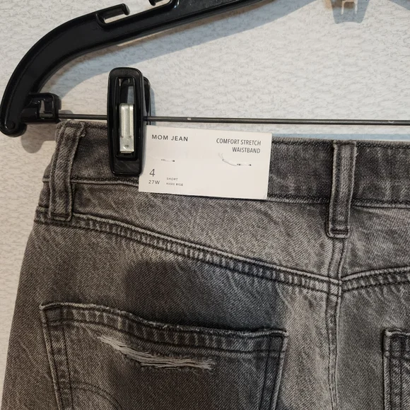 American Eagle High Rise Mom Jeans Smoked Gray Size 4 Short New - Picture 3 of 5